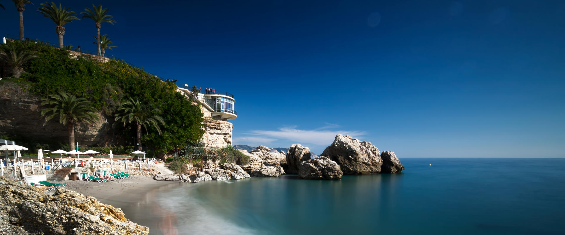 apartamentos-nerja-vacaciones